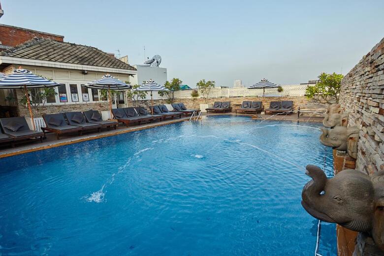 Hotel Buddy Lodge