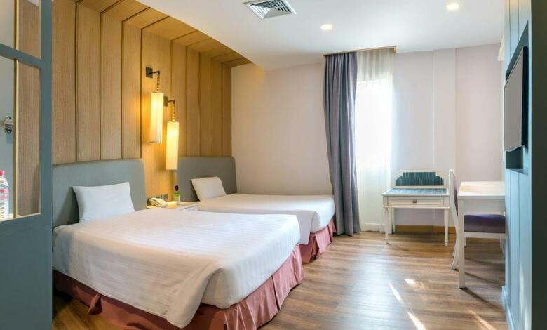 Royal Hotel