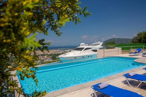 Villa Silencio Luxury Homes
