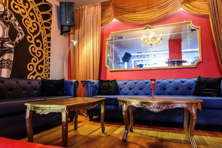 Lux Hotel