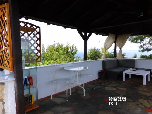 Apartments Peristeridis