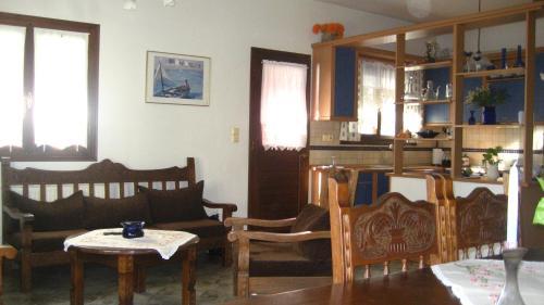 Villa Lithos 2
