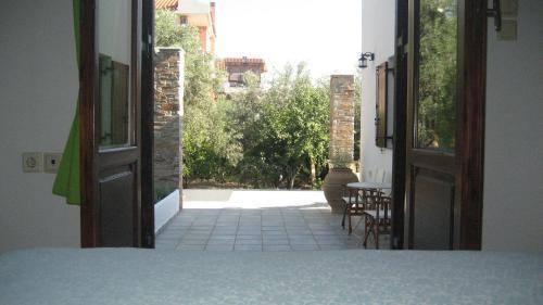 Villa Lithos 2
