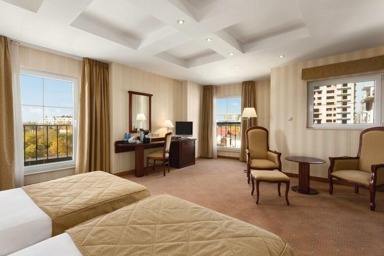 Ramada Hotel & Suites Bucharest North