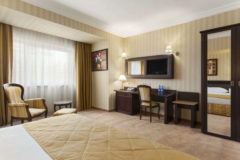Ramada Hotel & Suites Bucharest North