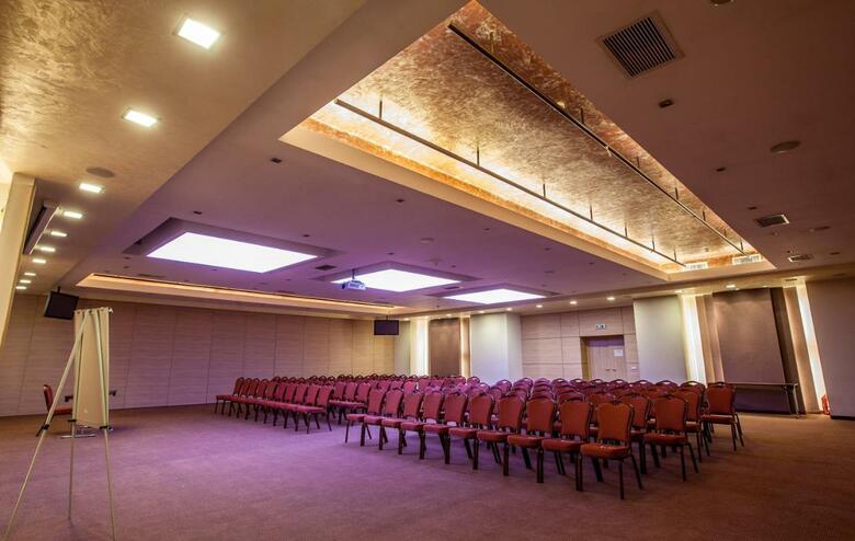 Ramada Hotel & Suites Bucharest North