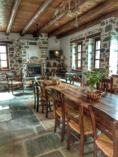 Hostal Sabouko Guest House