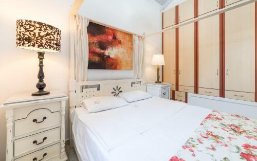 Neptune Family Villa