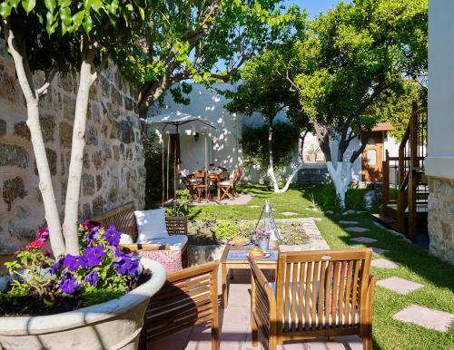 Helios Garden Boutique Apartments
