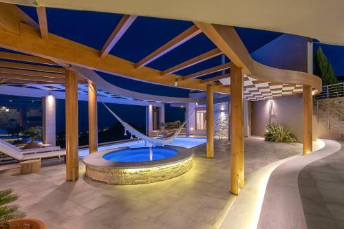 Villa Blue Key