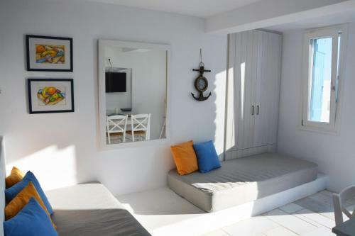 White Blue Houses & Apartments Paros