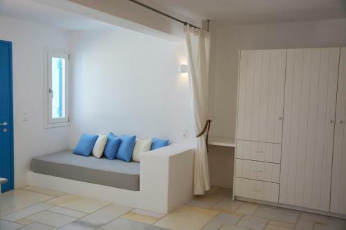 White Blue Houses & Apartments Paros