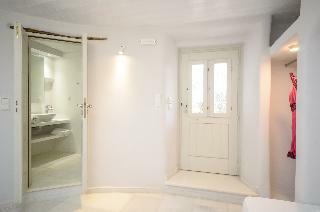 Naxian Queen Luxury Villas & Suites