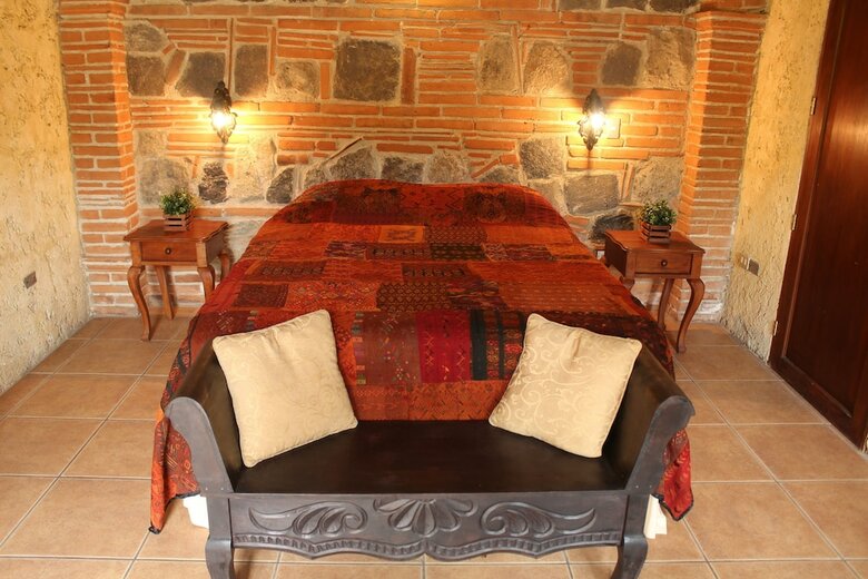 Naif Boutique Hotel & Gallery