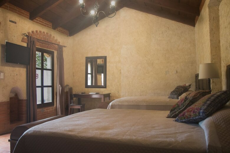 Naif Boutique Hotel & Gallery