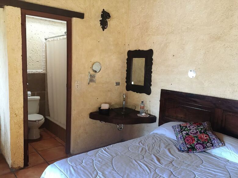 Naif Boutique Hotel & Gallery