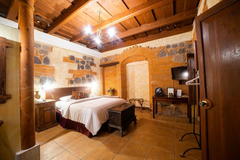 Naif Boutique Hotel & Gallery