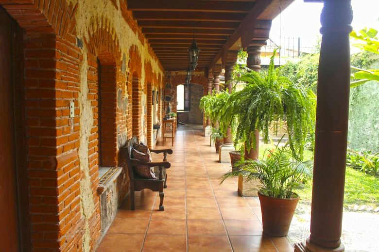 Naif Boutique Hotel & Gallery