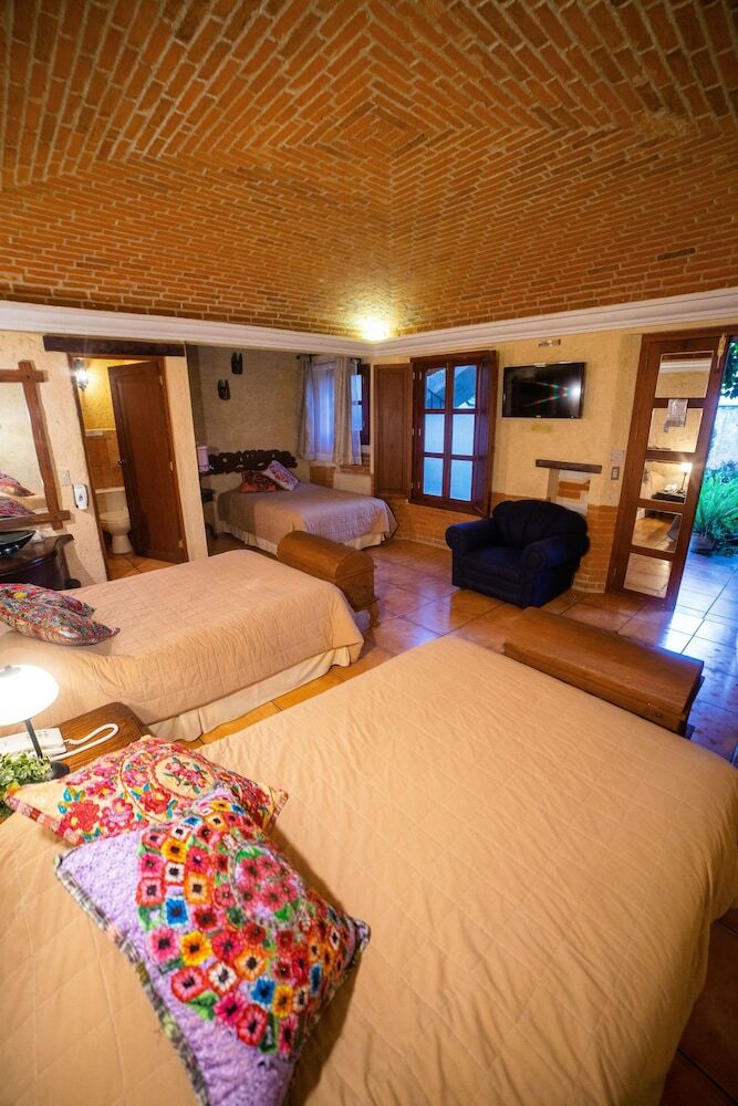 Naif Boutique Hotel & Gallery