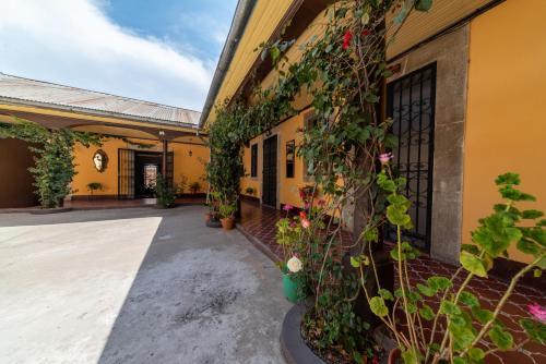 Hostal Lar Antiqua Hotel