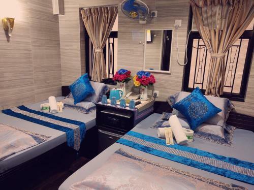 Hostal Paris Guest House (d2, 10/f)