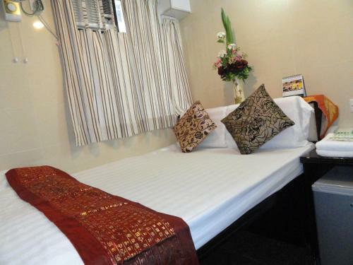 Hostal Paris Guest House (d2, 10/f)
