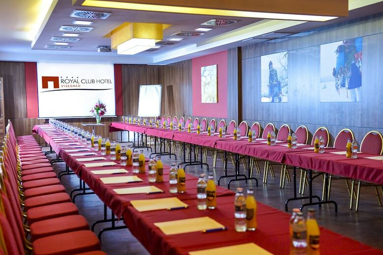 Royal Club Hotel