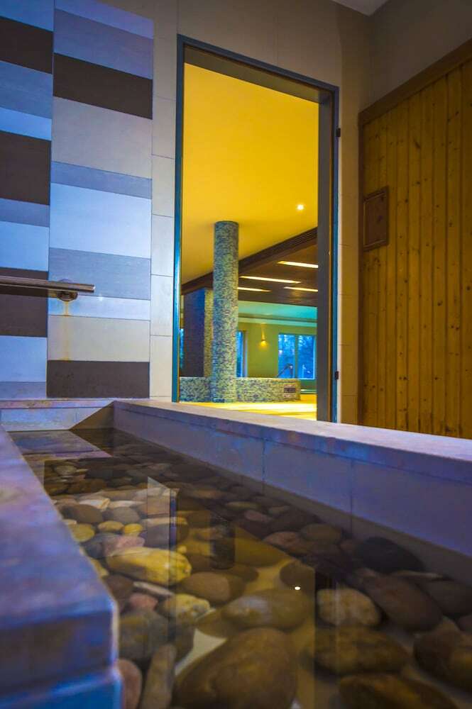 Royal Club Hotel