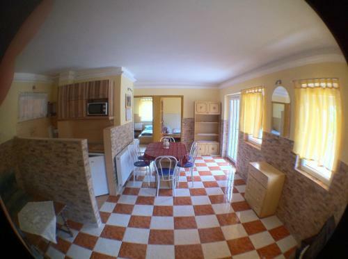 Granada Medenc�s Apartmanh�z