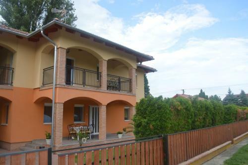 Granada Medenc�s Apartmanh�z
