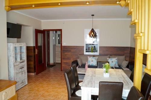 Bor�ka Apartman Lenti