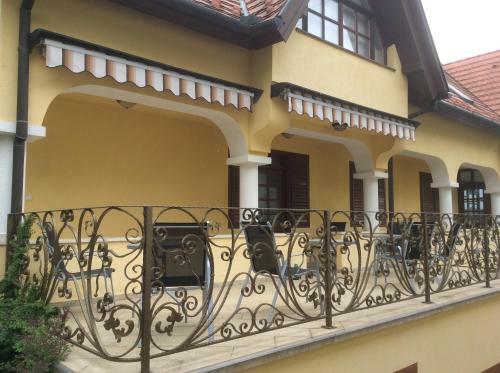 Hostal Arina Villa