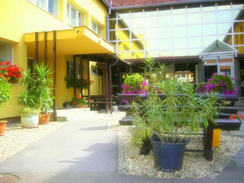 Botax Motel