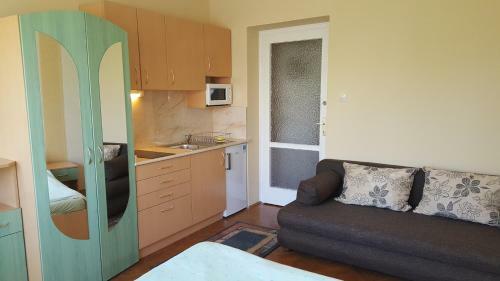 Lara Apartments