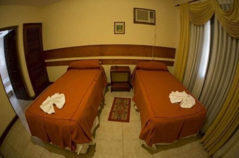 Hotel El Le�ador