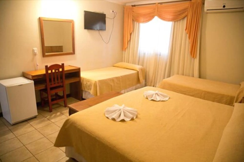 Hotel El Le�ador