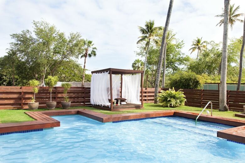 Hotel Villa Montana Beach Resort