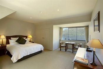 Bed & Breakfast Evergreen Lodge
