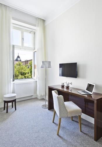 Adele Boutique Hotel