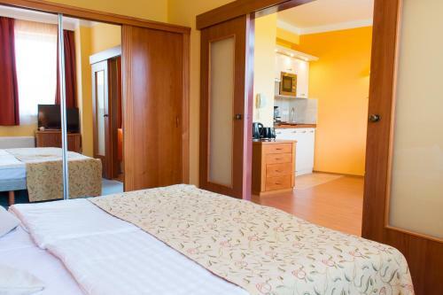 Karos Gold 813 Wellness Apartman