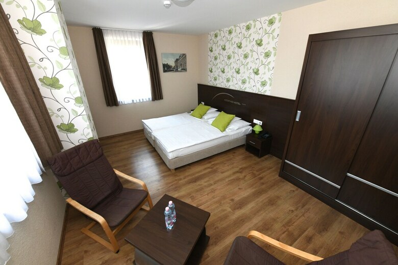 Ez�sthid Hotel