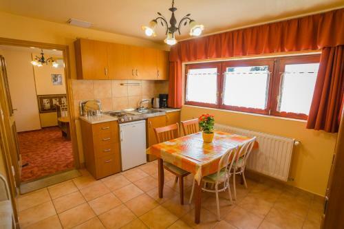 Apart J�lia Villa