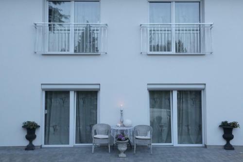 Hostal Pastel Guesthouse