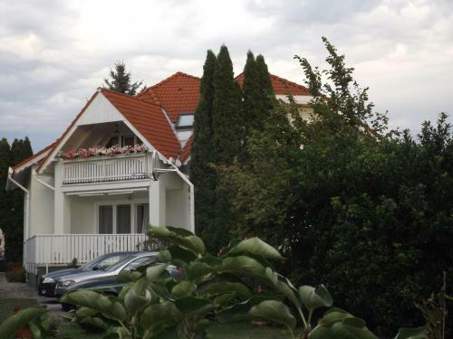 Hostal H�v�zi Fecskef�szek