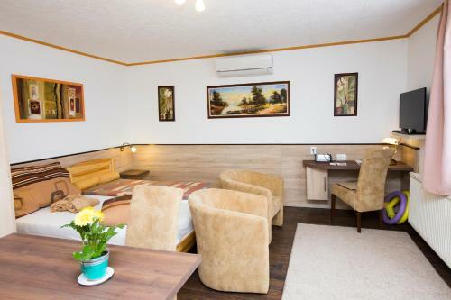 Hostal H�v�z Villa Familia