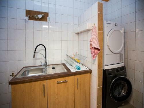Hostal H�v�z Villa Familia