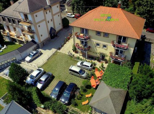 Hostal H�v�z Villa Familia