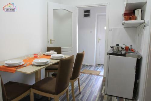 Sz�n-h�z Apartman