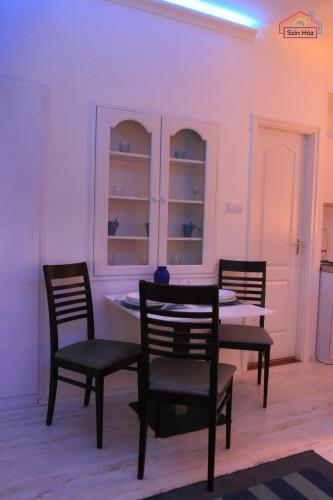 Sz�n-h�z Apartman