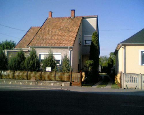 Hostal Marika Haus